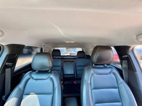 Used 2021 Chevrolet TrailBlazer LT w/ Premium Seating Package AWD/4WD image 13