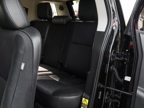 Used 2014 Toyota FJ Cruiser 4WD image 21