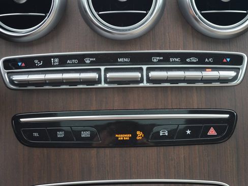 Certified 2022 Mercedes-Benz GLC 300 4MATIC image 25