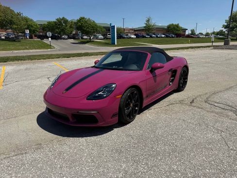 Used 2024 Porsche 718 Boxster image 3
