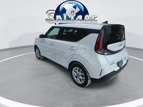 Used 2024 Kia Soul LX w/ Option Group 015 image 7