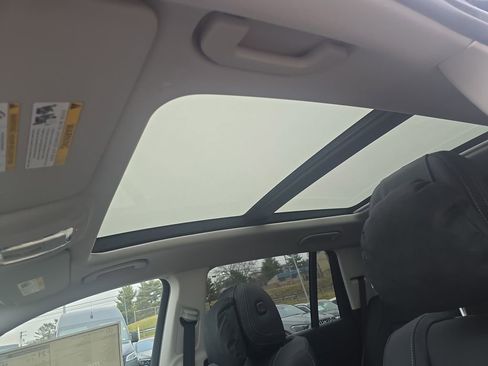 New 2026 Mercedes-Benz GLS 450 4MATIC image 21