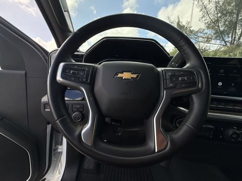 Used 2025 Chevrolet Silverado 2500 LT w/ Convenience Package AWD/4WD image 15