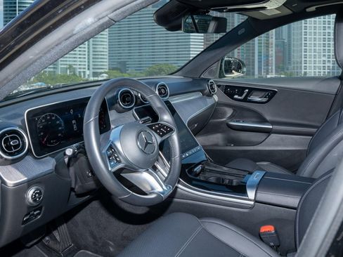 Used 2025 Mercedes-Benz C 300 Sedan image 16
