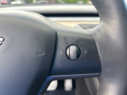 Used 2021 Tesla Model Y Performance AWD/4WD image 37