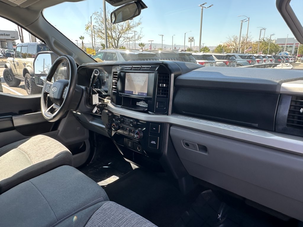 Used 2024 Ford F350 XLT AWD/4WD image 15