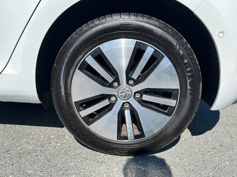 Used 2019 Volkswagen e-Golf SEL Premium image 58