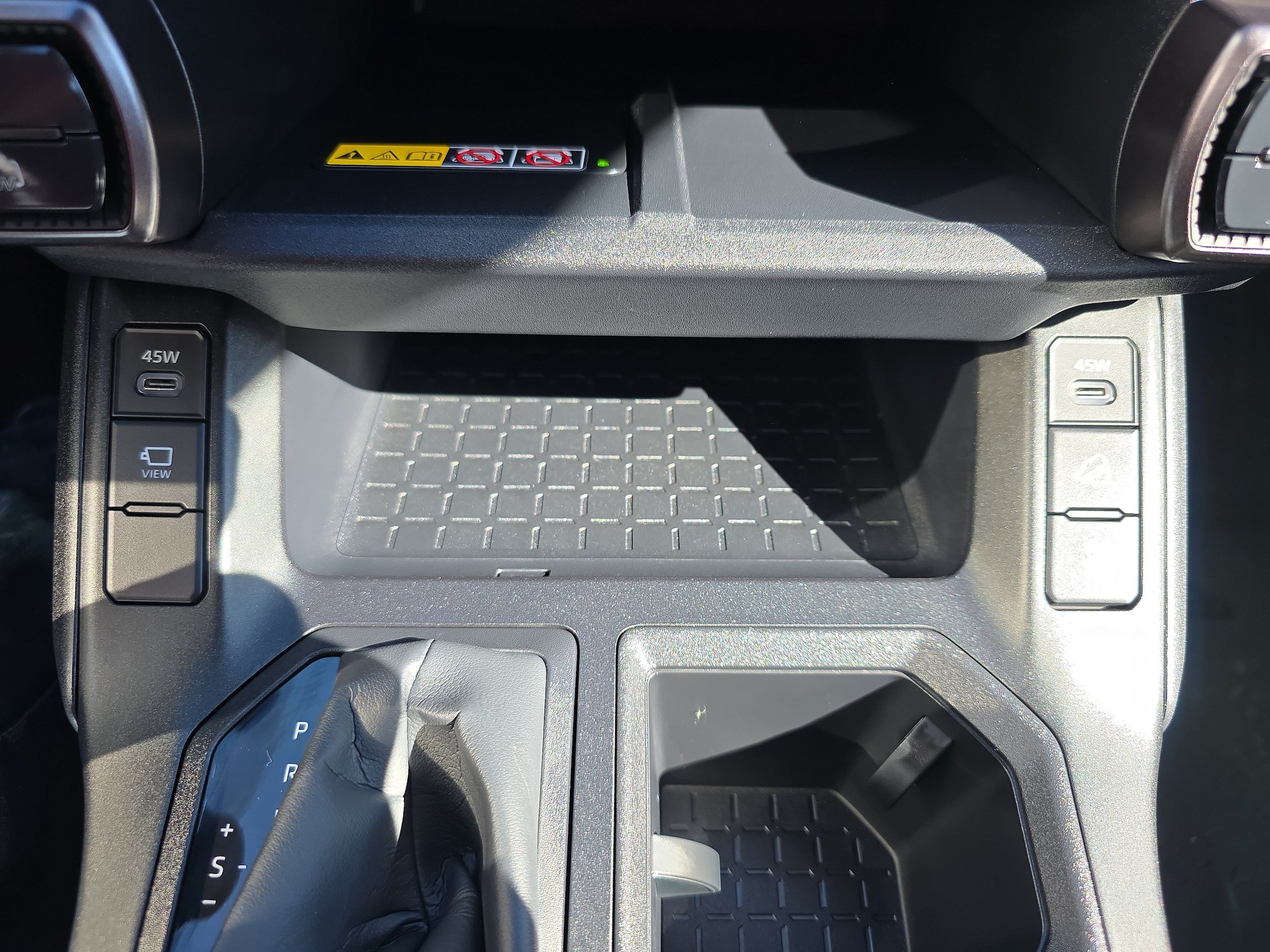 Used 2026 Toyota RAV4 AWD Plug-in Hybrid image 24