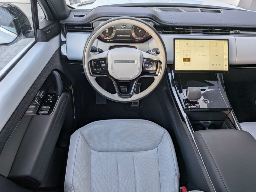 Certified 2024 Land Rover Range Rover Sport Dynamic SE AWD/4WD image 16