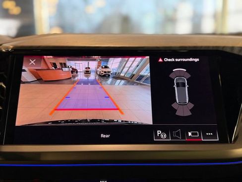 Used 2024 Audi Q4 e-tron Prestige w/ Black Optic Package image 36