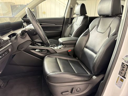 Used 2023 Kia Telluride S w/ S Sunroof Package AWD/4WD image 5