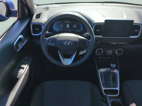 New 2026 Hyundai Venue SE FWD image 16