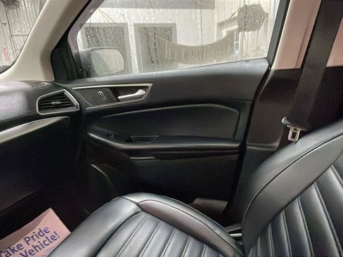 Certified 2022 Ford Edge SEL w/ Convenience Package image 12