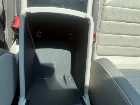 Used 2021 Volkswagen Atlas SEL Premium AWD/4WD image 30