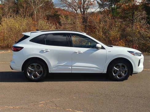 Used 2023 Ford Escape ST-Line Select w/ Tech Pack #2 image 3