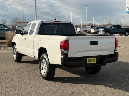 Used 2023 Toyota Tacoma SR image 7