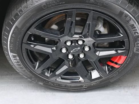 Used 2024 Chevrolet Blazer LT w/ Sound & Technology Package FWD image 31