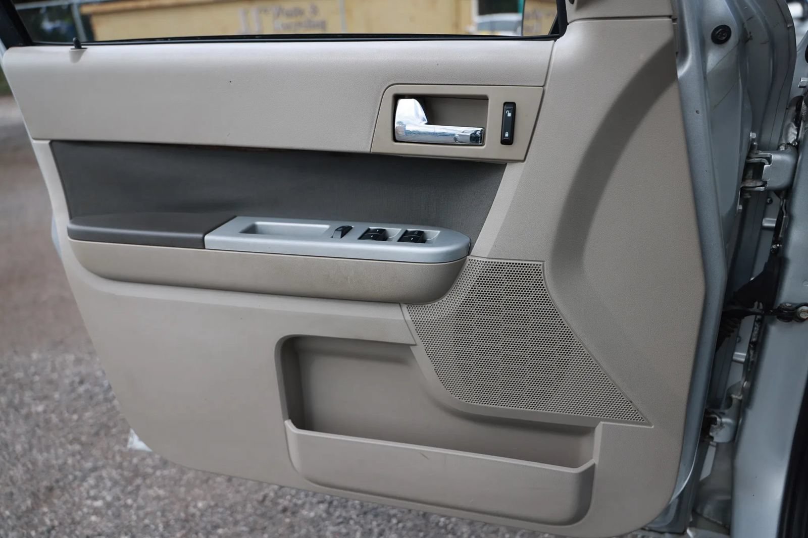 Used 2010 Mercury Mariner 4WD image 43