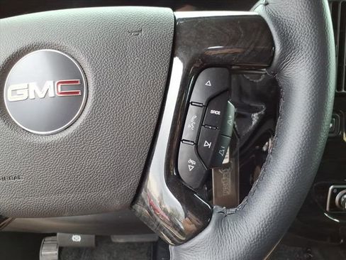 New 2026 GMC Savana 2500 w/ Driver Convenience Package image 35