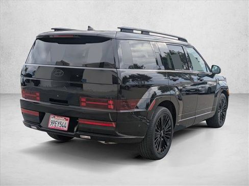 Used 2025 Hyundai Santa Fe Calligraphy image 5