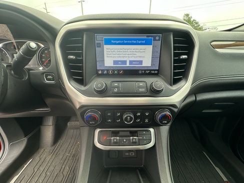 Used 2023 GMC Acadia SLE w/ Driver Convenience Package AWD/4WD image 25