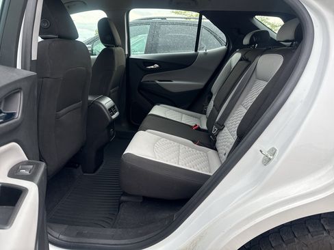 Used 2020 Chevrolet Equinox LS FWD image 9