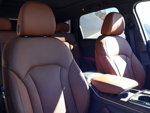 Used 2025 Audi Q7 3.0T Prestige w/ Prestige Package image 24