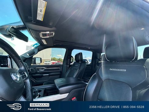 Used 2019 RAM 1500 Laramie AWD/4WD image 16