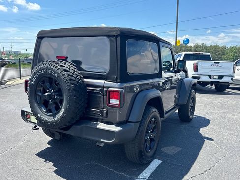 Used 2021 Jeep Wrangler Sport AWD/4WD image 6