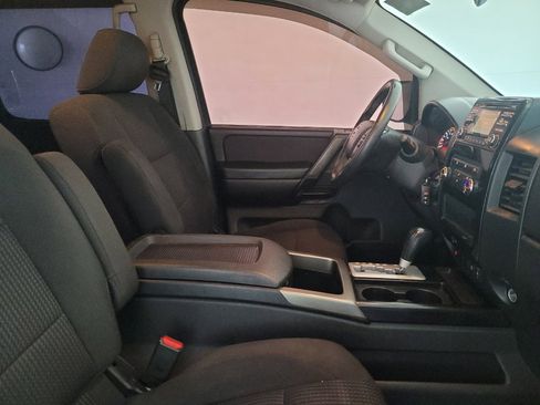 Used 2014 Nissan Titan SV w/ SV Value Truck Package RWD image 21