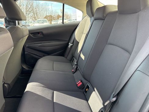Used 2022 Toyota Corolla LE image 13