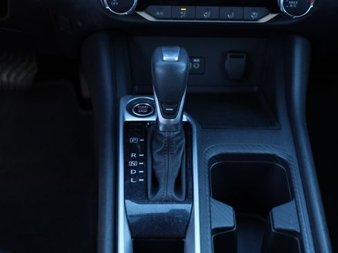 Used 2023 Nissan Sentra SV image 9