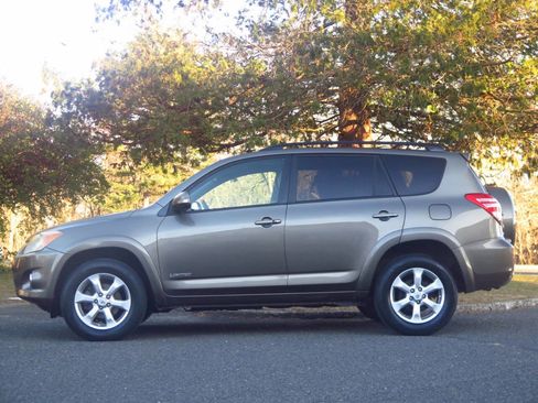 Used 2011 Toyota RAV4 Limited image 2
