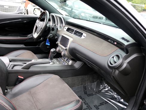 Used 2014 Chevrolet Camaro ZL1 image 30