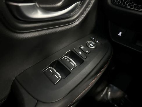 New 2026 Honda HR-V Sport image 16