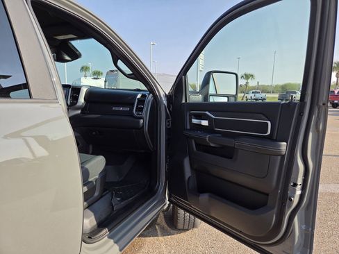 New 2026 RAM 2500 Lone Star AWD/4WD image 19