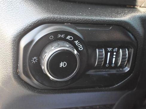 Used 2022 Jeep Wrangler Unlimited Sahara image 20