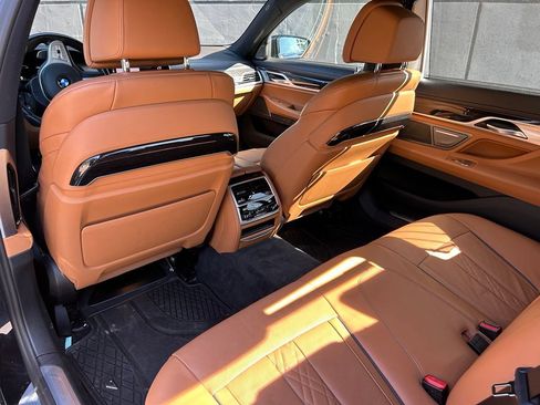 Used 2021 BMW 740i xDrive w/ M Sport Package AWD/4WD image 21