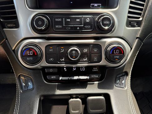 Used 2019 Chevrolet Tahoe LT AWD/4WD image 31
