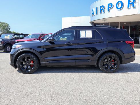 Used 2020 Ford Explorer ST w/ ST Street Pack AWD/4WD image 2