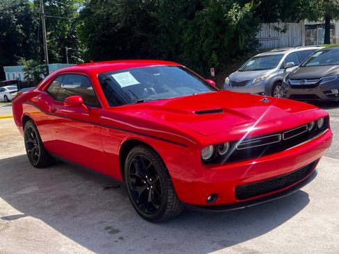 Used 2015 Dodge Challenger SXT Plus w/ Premium Sound Group RWD image 8