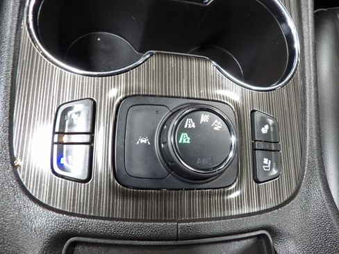 Used 2022 GMC Acadia SLT w/ Preferred Package AWD/4WD image 22