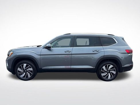 Used 2024 Volkswagen Atlas SEL AWD/4WD image 2