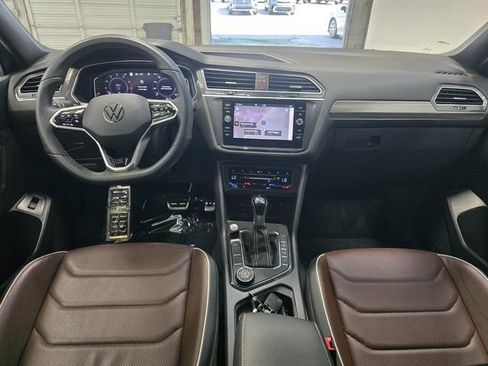 Used 2024 Volkswagen Tiguan SEL R-Line AWD/4WD image 13