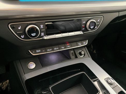 Used 2023 Audi Q5 2.0T Prestige w/ Prestige Package AWD/4WD image 20