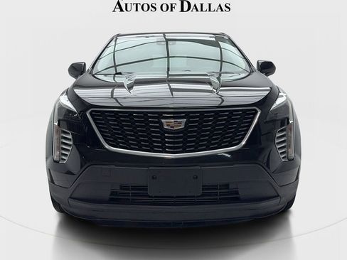 Used 2022 Cadillac XT4 Luxury w/ Cold Weather Package image 4