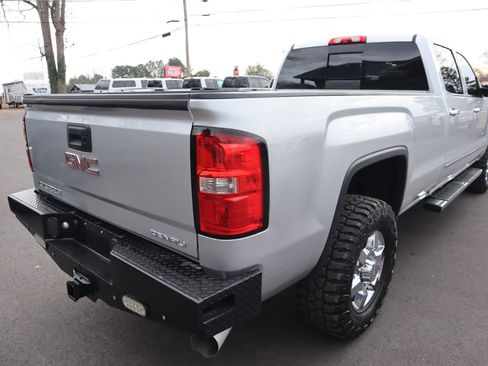 Used 2018 GMC Sierra 3500 Denali w/ Duramax Plus Package image 5