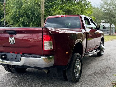 Used 2019 RAM 3500 Tradesman w/ Chrome Appearance Group AWD/4WD image 2