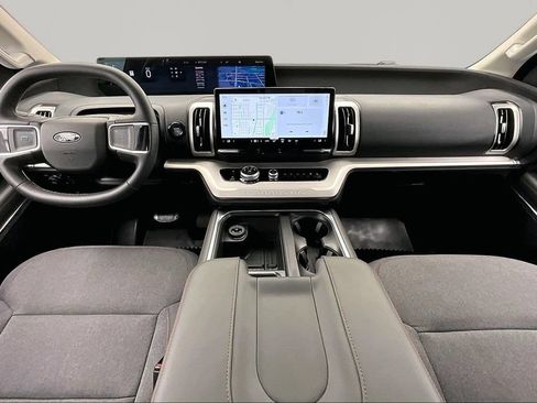 Certified 2025 Ford Expedition Active AWD/4WD image 16