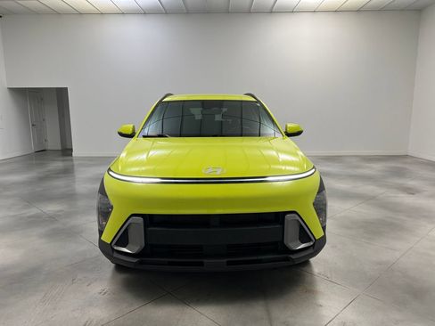 Used 2024 Hyundai Kona SEL AWD/4WD image 3